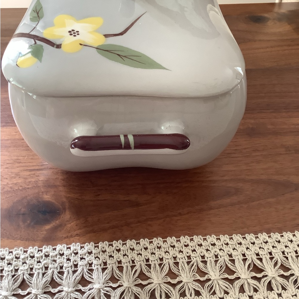Vintage Weil Ware California blossoms casserole dish with lid -3A - Picture 4 of 8